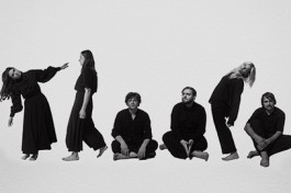 Группа Бонд с Кнопкой