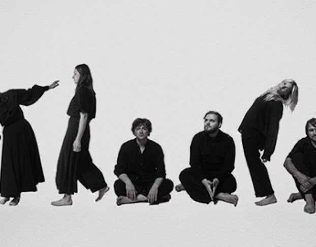 Группа Бонд с Кнопкой