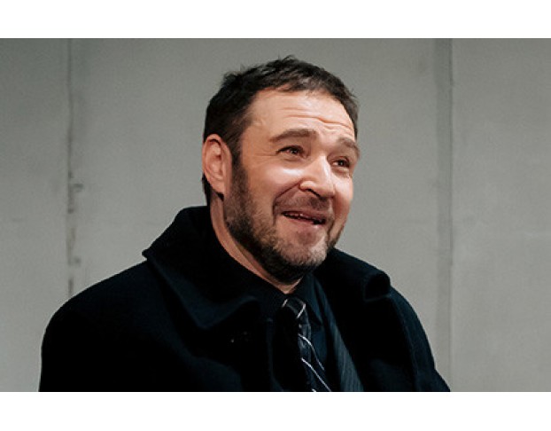 Двое на Качелях