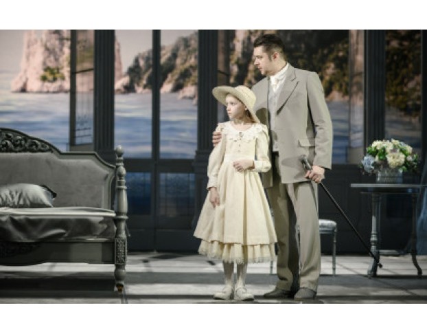 Дама с Камелиями