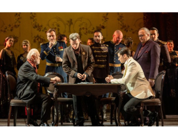 Дама с Камелиями