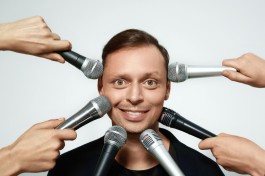 Виктор Комаров