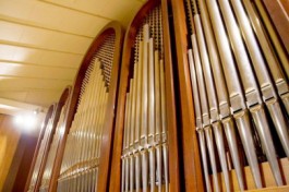 Окно в Париж