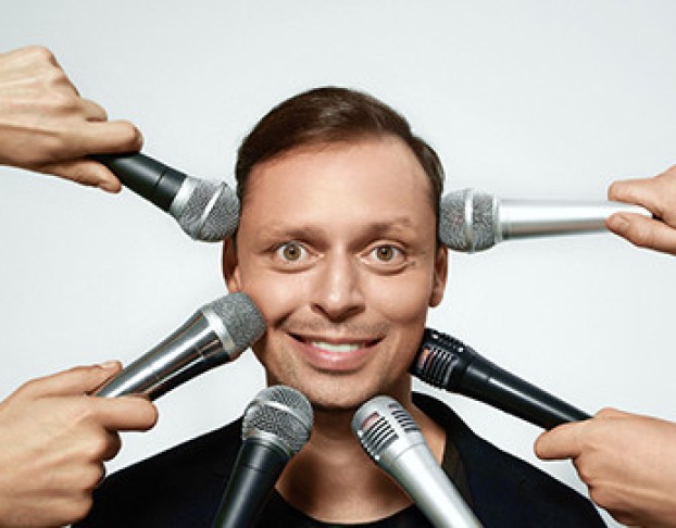 Виктор Комаров