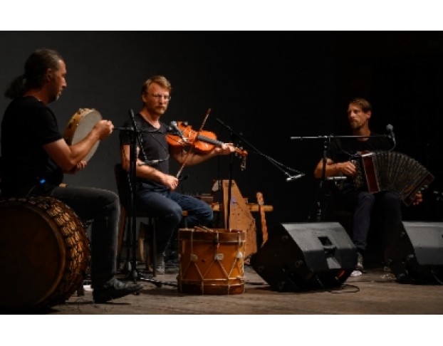 Архаичный Инструментально-Вокальный Ансамбль Рустраданс