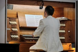 Три Белых Коня, или Снежный Орган