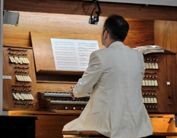 Три Белых Коня, или Снежный Орган