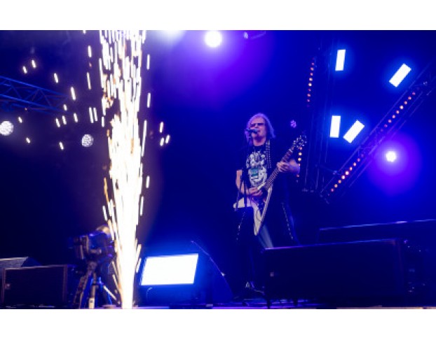 Танцуй Елка