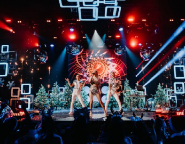 Танцуй Елка