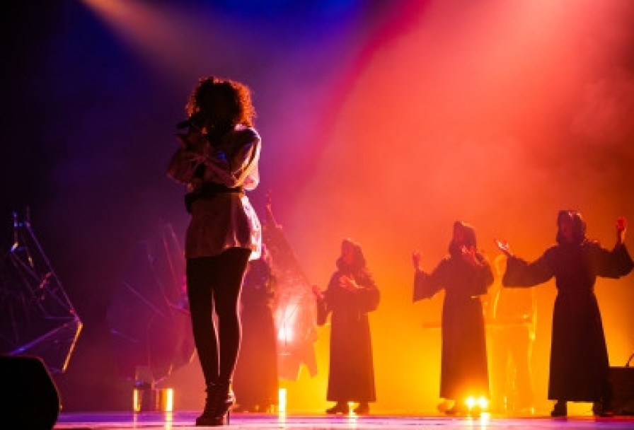 Mirror Of Enigma. Enigma, Gregorian, Sandra