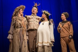 Очень Простая Историяйәшәгән, Ти…