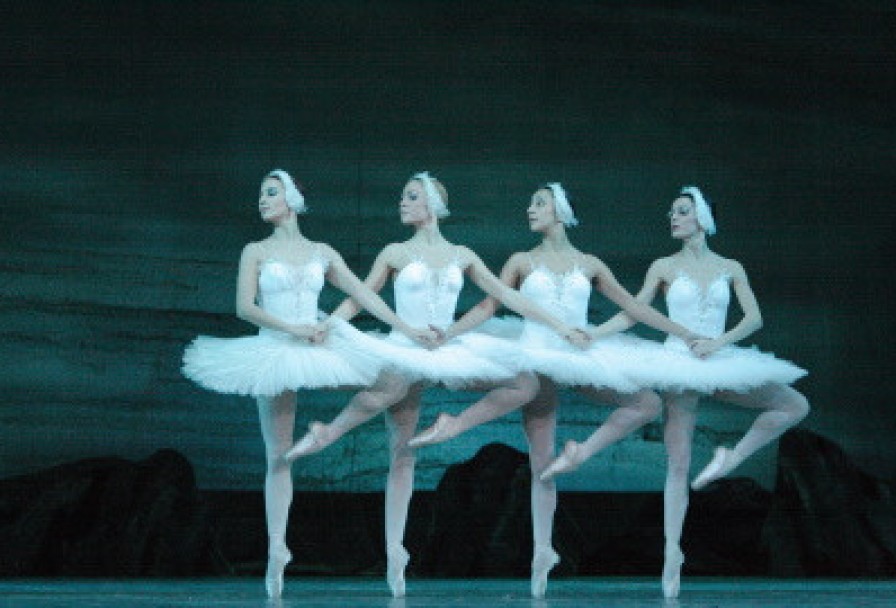 Лебединое Озеро