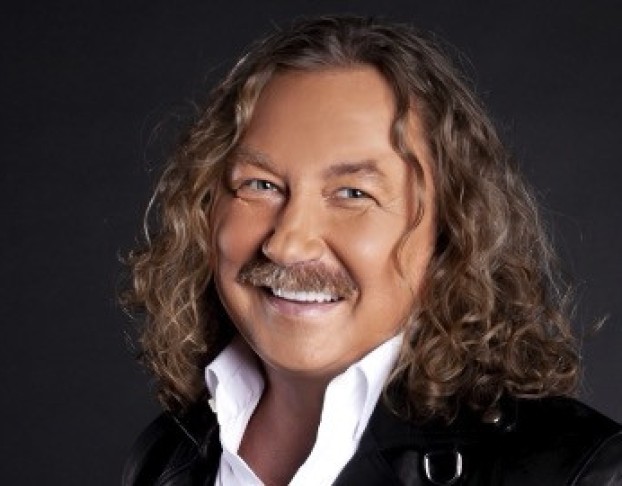 Игорь Николаев