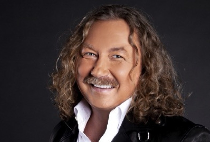 Игорь Николаев