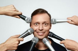 Виктор Комаров