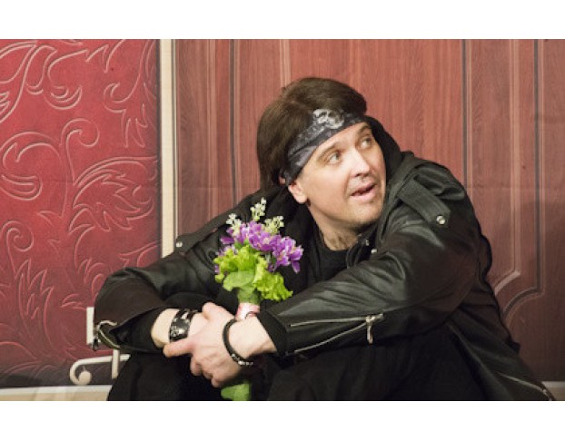 Двое в Лифте, не Считая Текилы