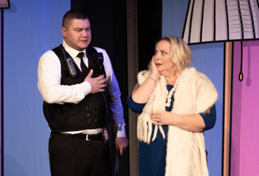 Слишком Женатый Таксист