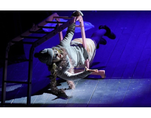 Пила Вино и Хохотала. Белое