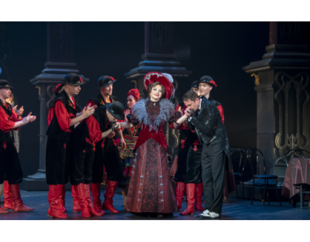 Королева Чардаша