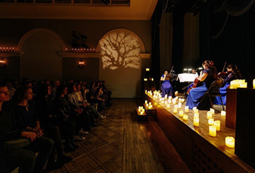 при Свечах Времена Года Вивальди