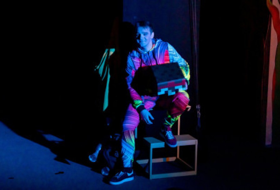 Мой Дедушка Живет на Сатурне