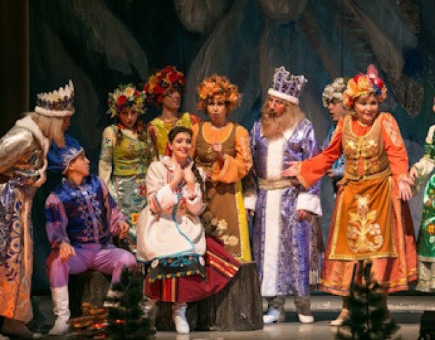 Двенадцать Месяцев. в. М. Баскин