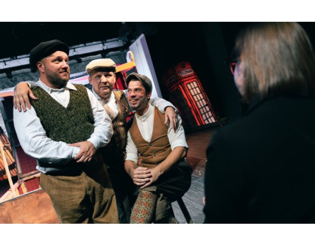 Трое в Лодке, не Считая Собаки