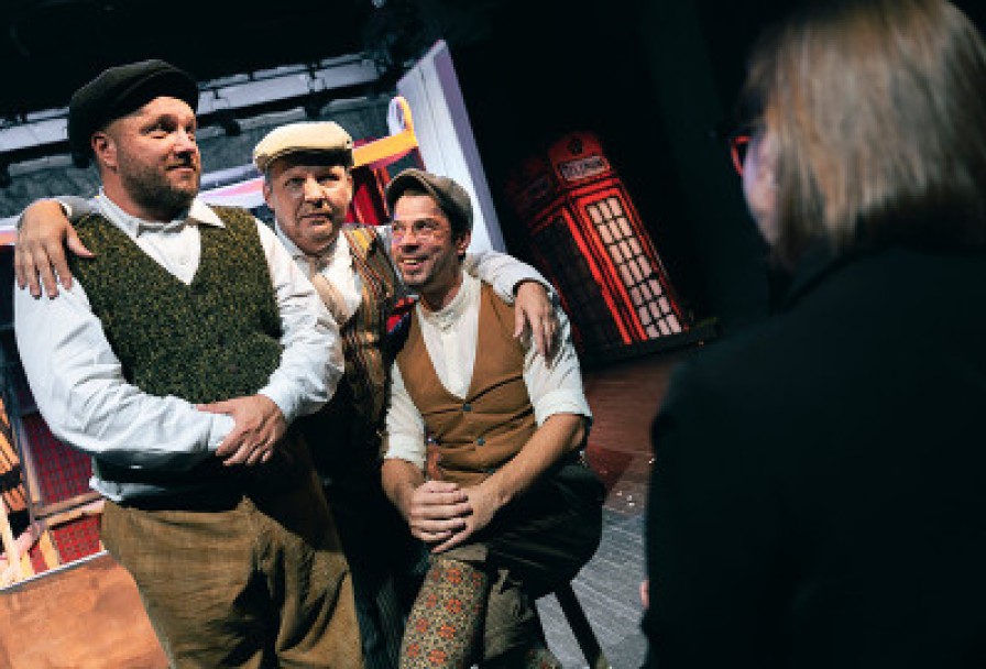 Трое в Лодке, не Считая Собаки