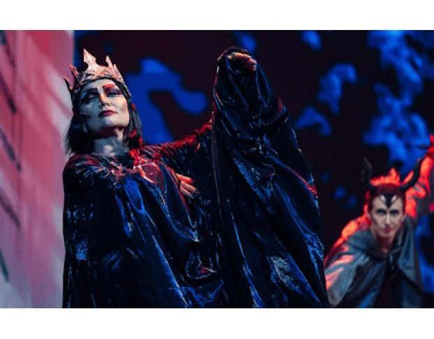 как Зажечь Елку