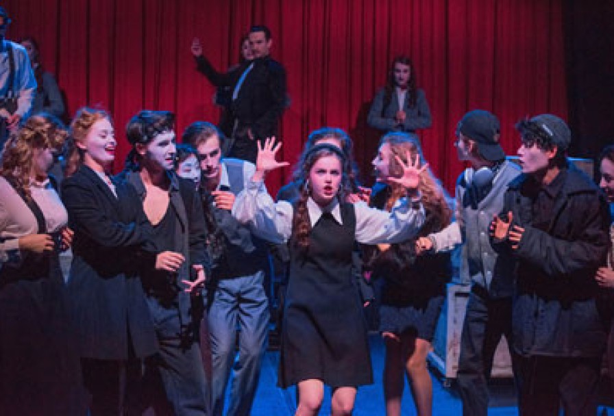 Ужасы в Цветочном Магазине