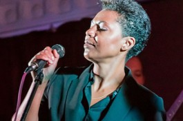 Лес, Ведьма и Горящий Шкаф