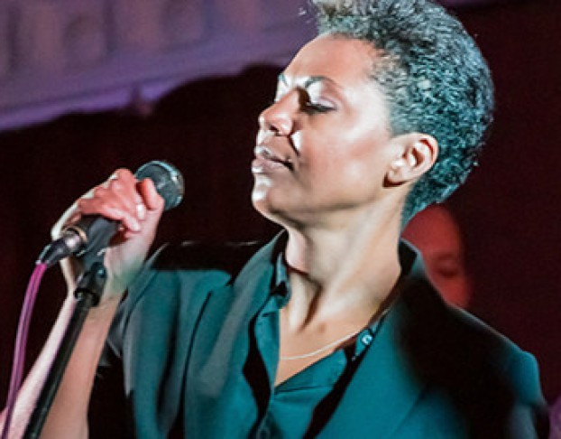 Лес, Ведьма и Горящий Шкаф