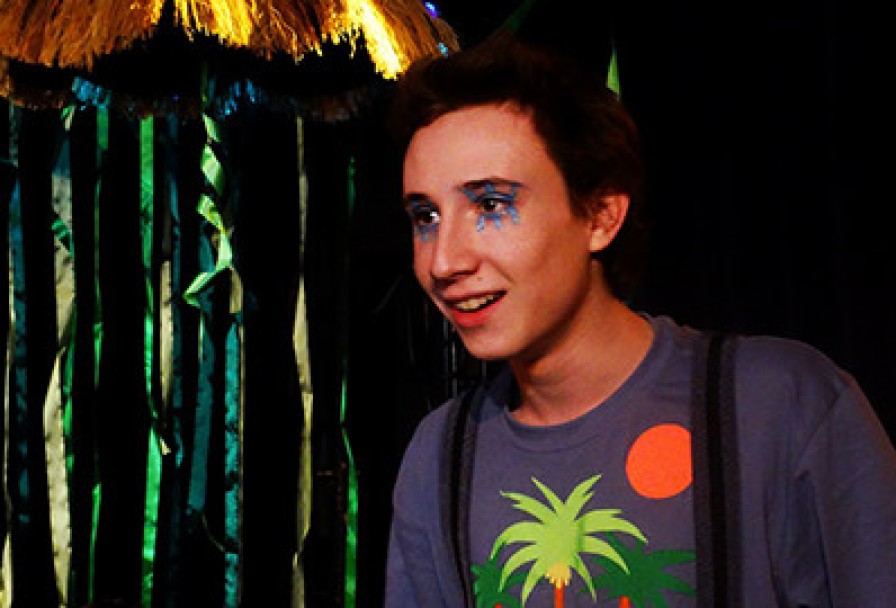 Любопытный Слоненок. Аятеатр