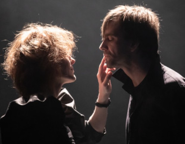 Молли Суини