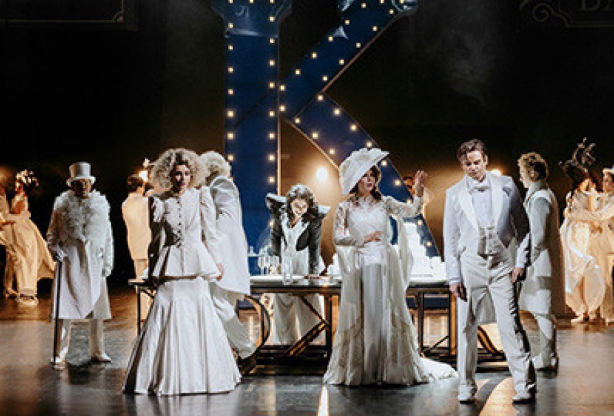 Свадьба Кречинского