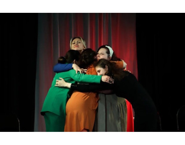 Девичник в Большом Городе