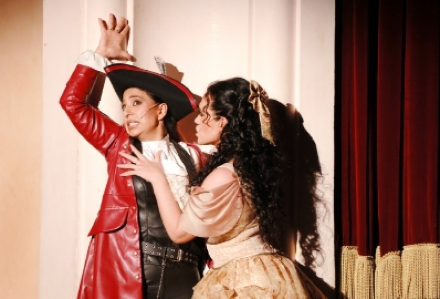 Слуга Двух Господ