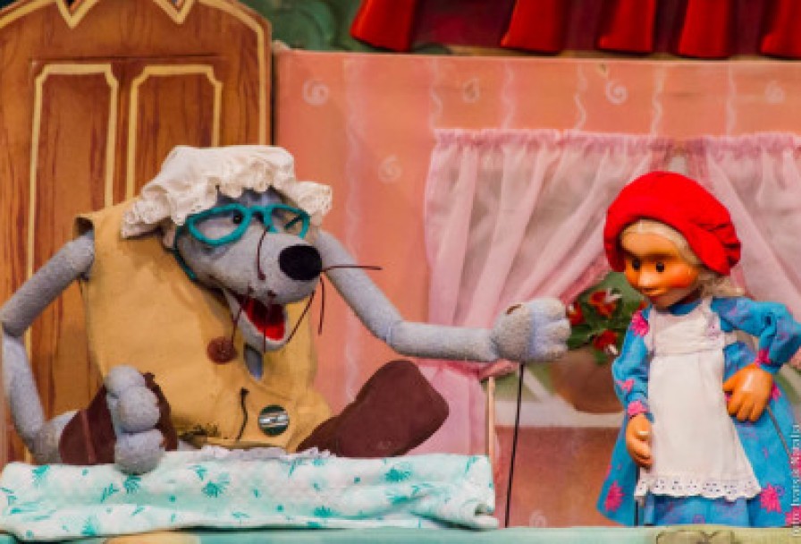 Ещё Раз о Красной Шапочке