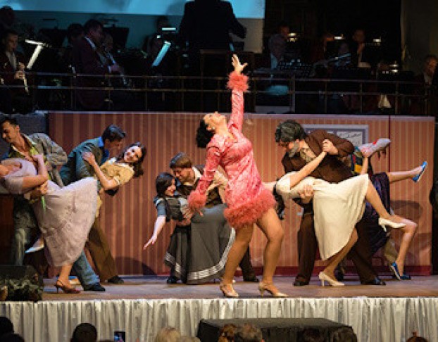 а у Нас во Дворе