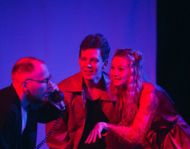 Смех в Темноте