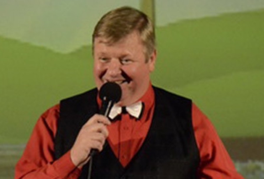 Знаменитые и Смешные