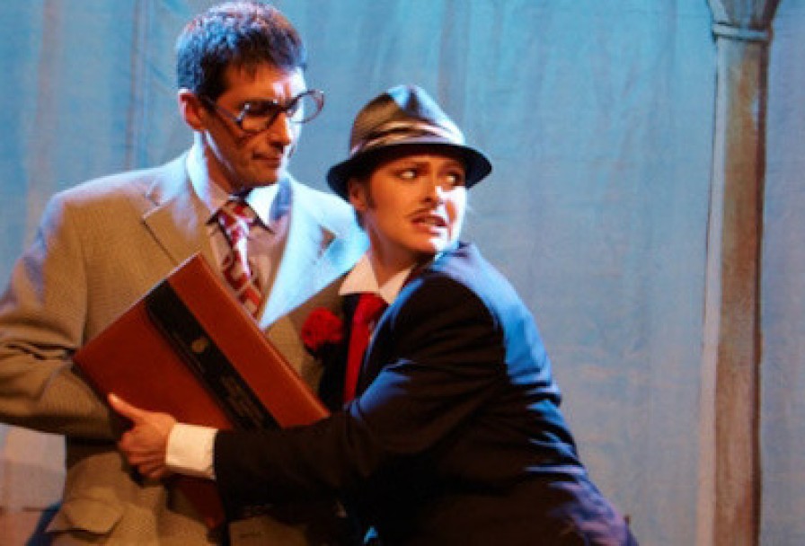 Слуга Двух Господ