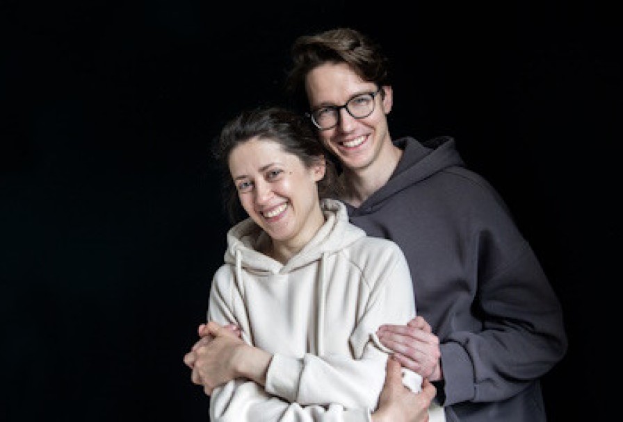 Медовый Месяц в Кукольном Доме