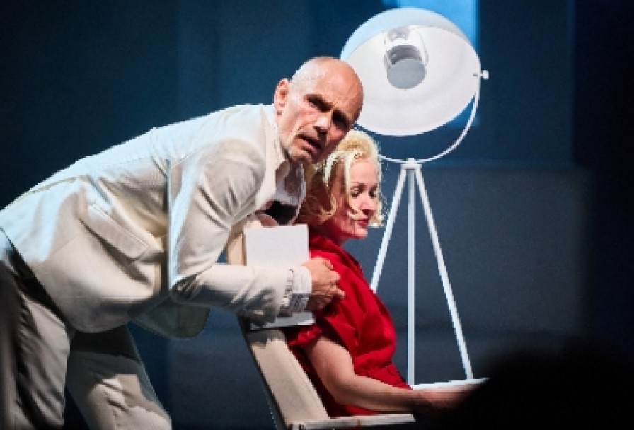 Маленькие Супружеские Преступления