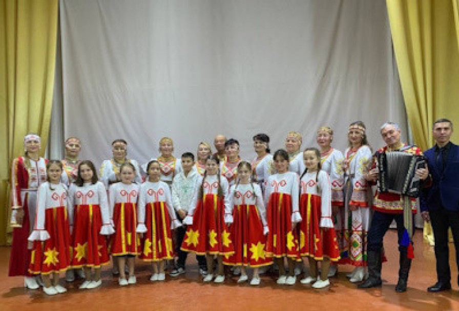 в Краю Ста Тысяч Песен