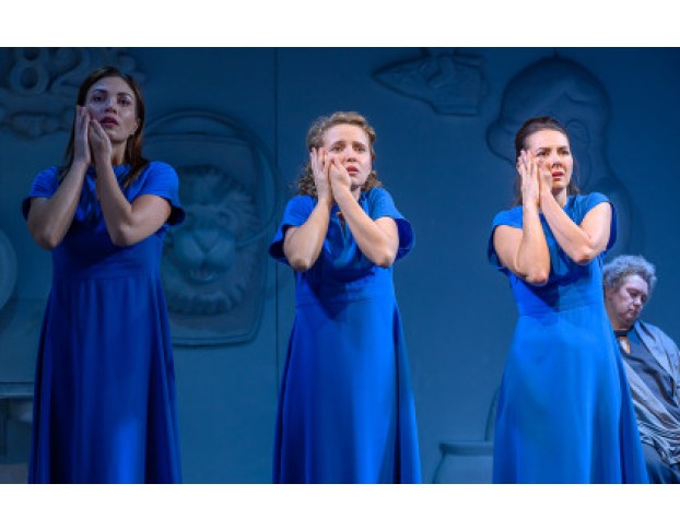 Семью Восемь