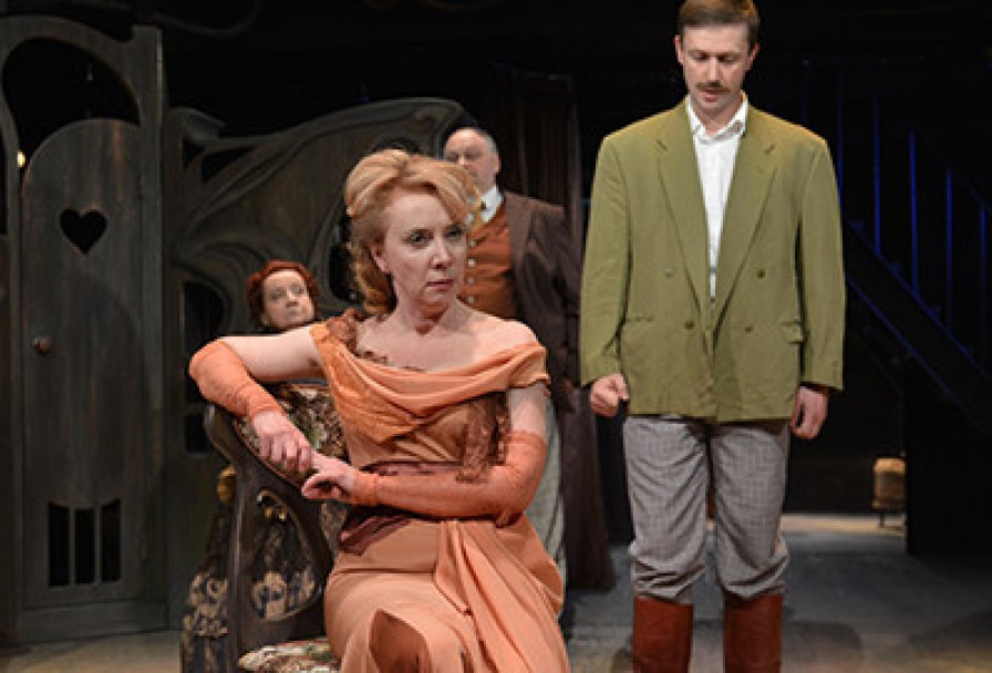 Два Часа в Благородном Семействе