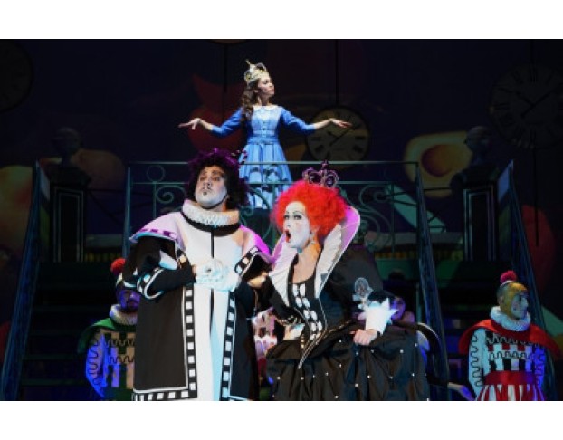 Алиса в Зазеркалье