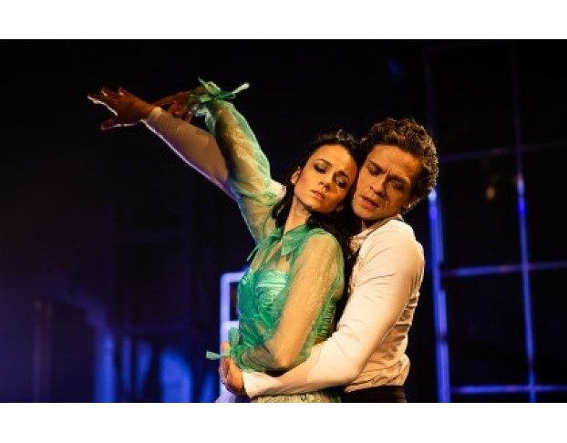 Три Товарища?