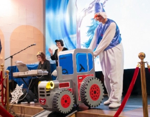 Тот Самый Трактор Деда Мороза